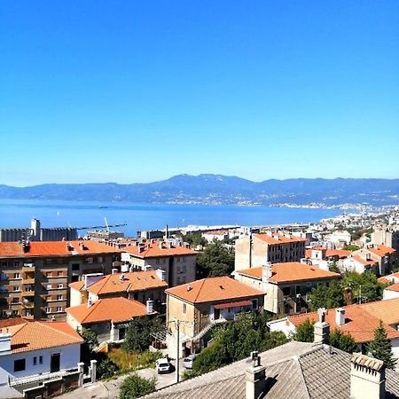 Apartman A&A Apartment Rijeka Ngoại thất bức ảnh